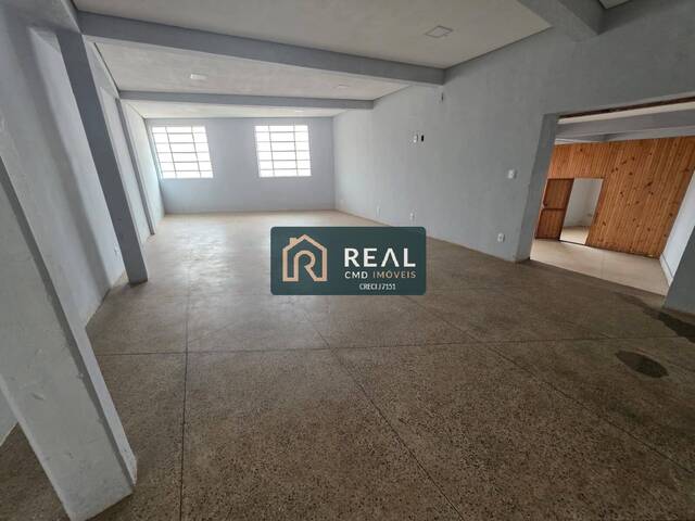 #84 - Sala para Locação em Conceição do Mato Dentro - MG